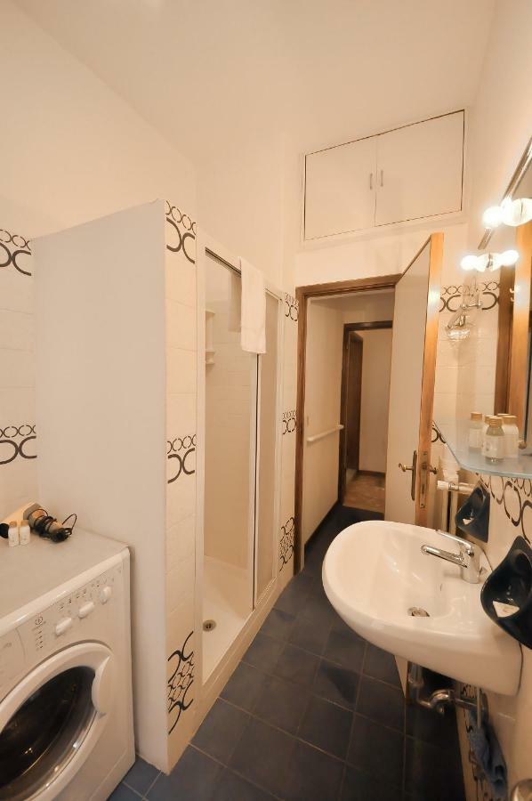 Venetian Mood Bianco Apartment *